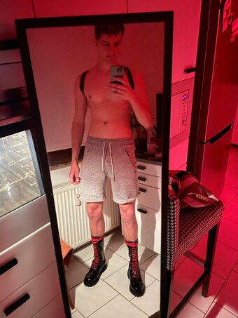 ambroxios Nude Leaks Photo 2