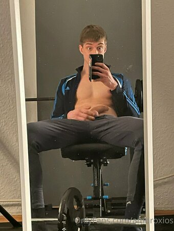 ambroxios Nude Leaks Photo 3