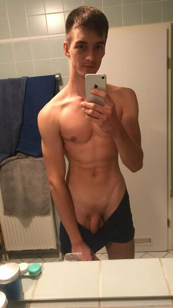 ambroxios Nude Leaks Photo 20