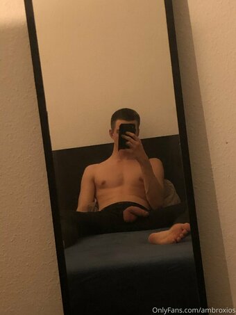 ambroxios Nude Leaks Photo 23