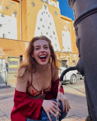 Amelia Gething / ameliagething Nude Leaks Photo 10