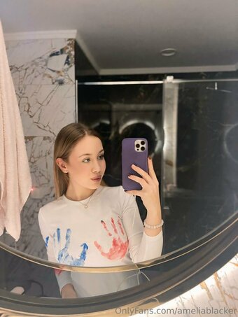ameliablacker Nude Leaks Photo 9