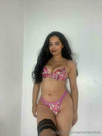 ameliamillsx
