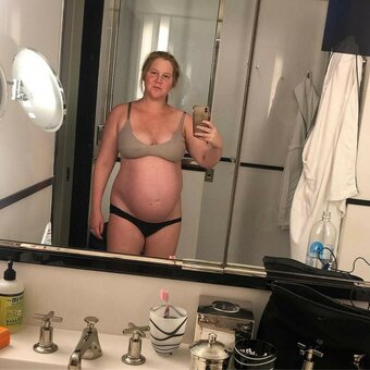 Amy Schumer / amyschumer Nude Leaks Photo 1