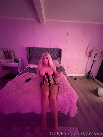 Amyvx / amyfaiuk / amylee Nude Leaks OnlyFans Photo 25