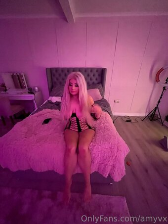 Amyvx / amyfaiuk / amylee Nude Leaks OnlyFans Photo 26