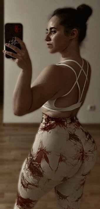 Andrada Bogdan / andrada197 Nude Leaks Photo 10