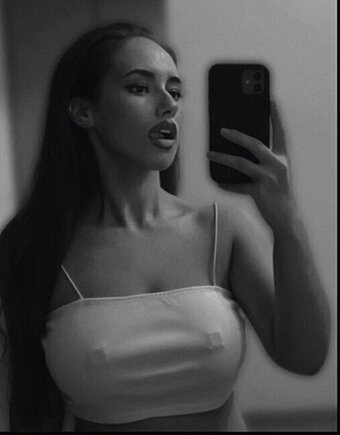 Andrada Bogdan / andrada197 Nude Leaks Photo 12