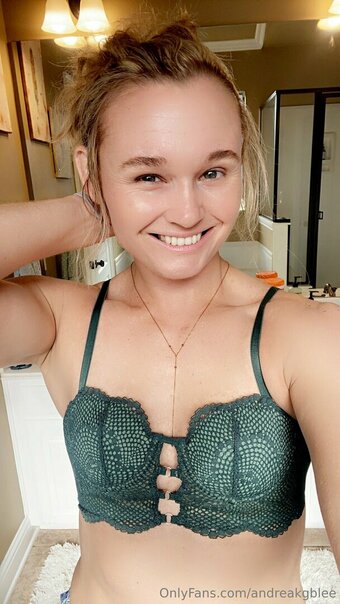 andreakgblee Nude Leaks Photo 28
