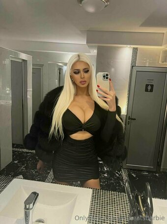 andreatsbarbie Nude Leaks Photo 15