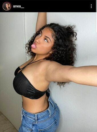anea_ / anea__ / daddys_girly Nude Leaks OnlyFans Photo 1