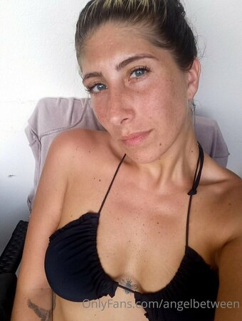angelbetween Nude Leaks Photo 12