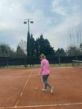 angelbetween Nude Leaks Photo 24