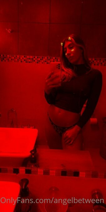 angelbetween Nude Leaks Photo 26