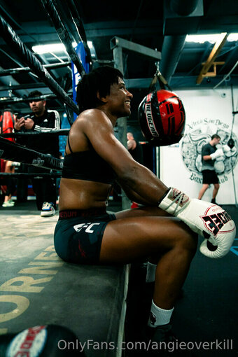 angieoverkill Nude Leaks Photo 14