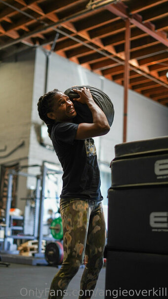 angieoverkill Nude Leaks Photo 18