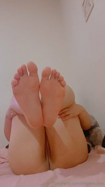 angierousse Nude Leaks Photo 13