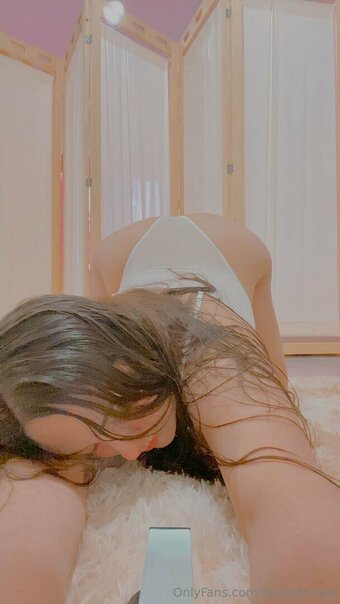 angierousse Nude Leaks Photo 23