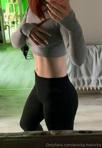 anicka.holcicka Nude Leaks Photo 1
