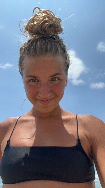 Aniela Leon / anielaleon Nude Leaks Photo 12