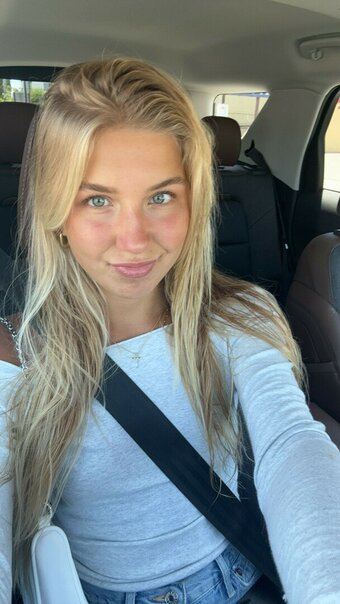 Aniela Leon / anielaleon Nude Leaks Photo 23