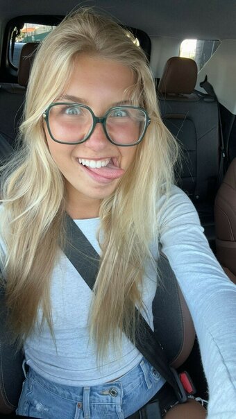 Aniela Leon / anielaleon Nude Leaks Photo 28