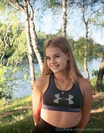 anithebest Nude Leaks Photo 3