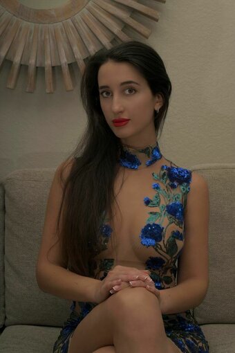 Anna Dark