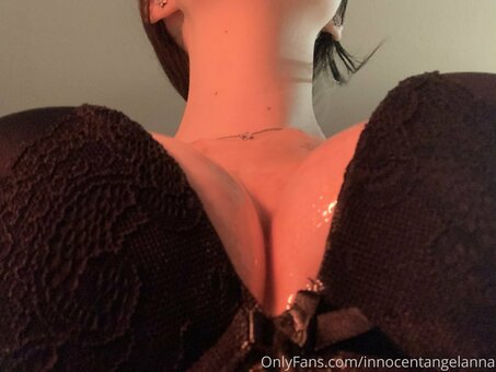 anna_dee Nude Leaks Photo 2