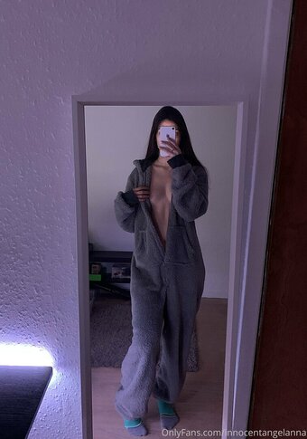 anna_dee Nude Leaks Photo 10