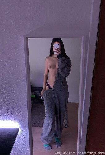 anna_dee Nude Leaks Photo 11