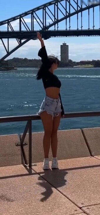 Anna Holzmann / annahoolzmann Nude Leaks Photo 10