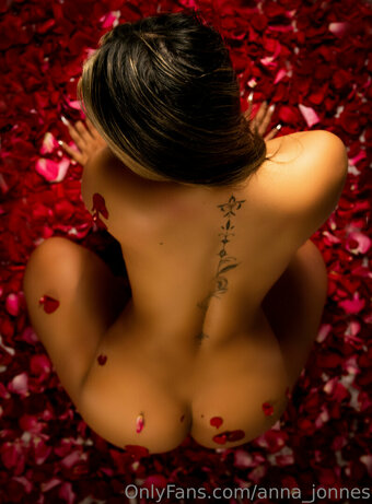 anna_jonnes Nude Leaks Photo 6