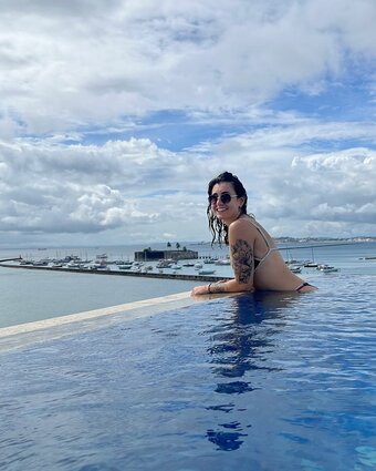 Anna Julia / Anna Bagunceira / annabagunceira / therealjuliaann Nude Leaks OnlyFans Photo 2