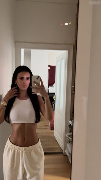 Anna Lisson Nude Leaks Photo 17