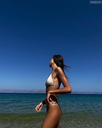 Anna Liuzzo Nude Leaks Photo 14