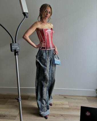 anna_lore Nude Leaks Photo 57