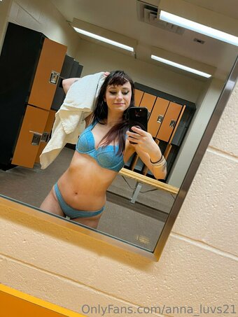 anna_luvs21 Nude Leaks Photo 18