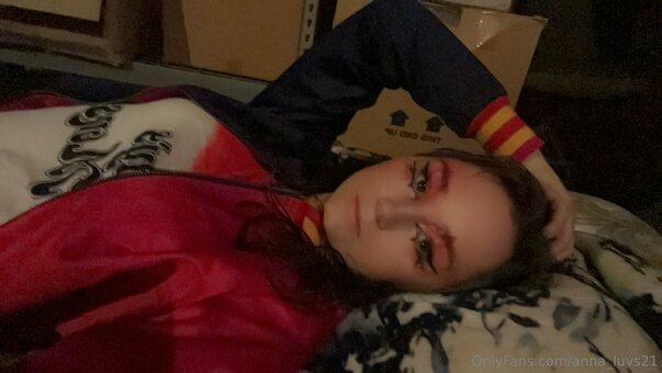 anna_luvs21 Nude Leaks Photo 29