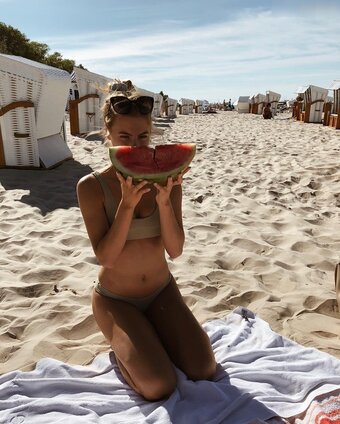 Anna Seidel / darkredgrape Nude Leaks Photo 18