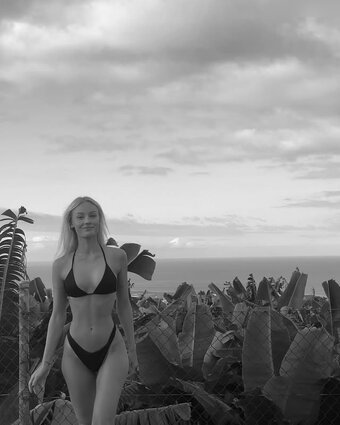 Annaauroraegger Nude Leaks Photo 6
