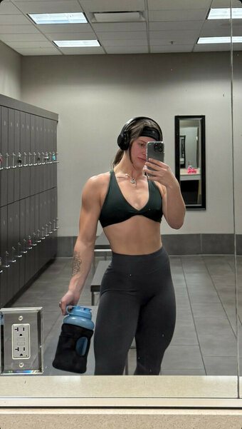 Annaherbert22 / Anna Herbert / Annacfit / annahebert22 Nude Leaks OnlyFans Photo 19