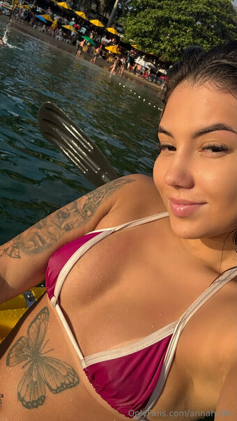 annahyller Nude Leaks Photo 2