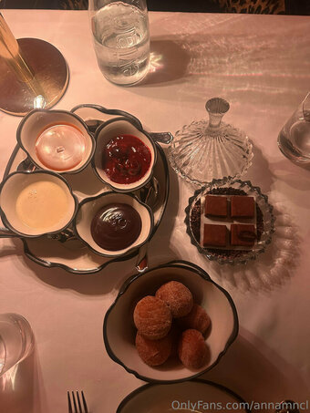 annamncl Nude Leaks Photo 21