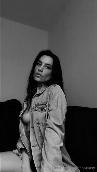 annaxtasy Nude Leaks Photo 9