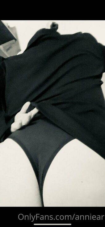 anniear Nude Leaks Photo 15