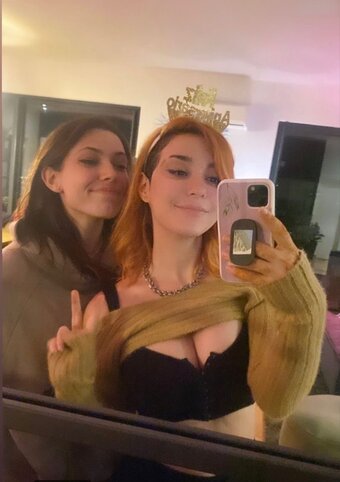 AnniTheDuck Nude Leaks Photo 2