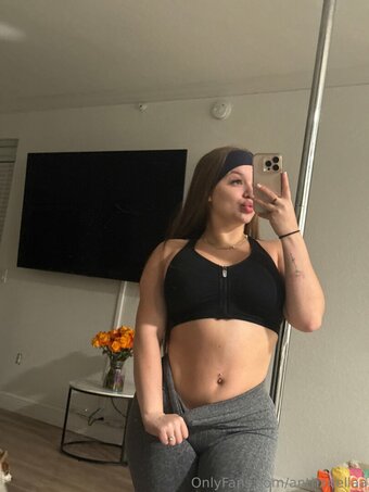 anthxnellaa Nude Leaks Photo 8