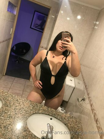 anya-hornie Nude Leaks Photo 3