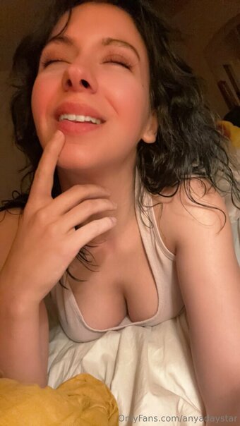 Anyadaystar / Anya Daystar Nude Leaks OnlyFans Photo 34